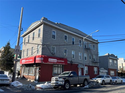 6165 56th Road, New York, NY, 11378 | Card Image