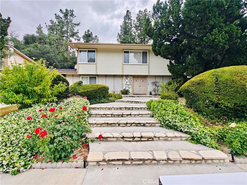 5763 Valerie, Woodland Hills, CA, 91367 | Card Image