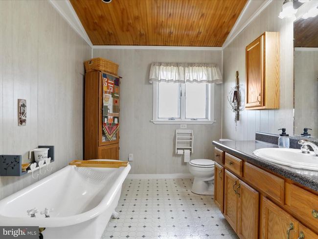 150 N Apple Ridge Rd, House other with 2 bedrooms, 2 bathrooms and null parking in Romney WV | Image 27