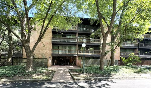 apt-1k-5600 Hillcrest Ln, Lisle, IL, 60532-2570 | Card Image