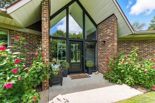 5309 Foster Rd, Midland, MI, 48642-3231 | Card Image