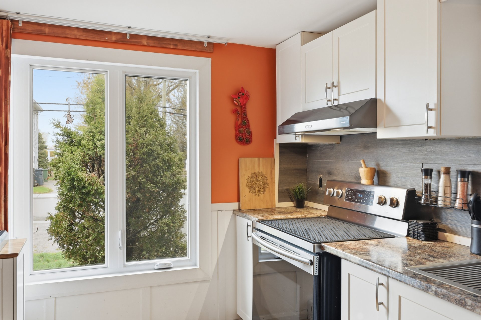 Residential in Acton Vale 2