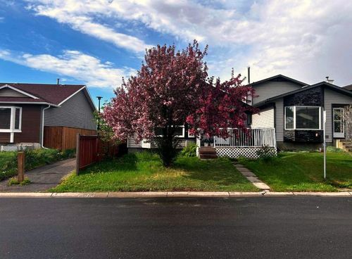 127 Whitehaven Rd Ne, Calgary, AB, T1Y6A6 | Card Image