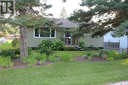 509 Mark Ave, Moosomin, SK, S0G3N0 | Card Image
