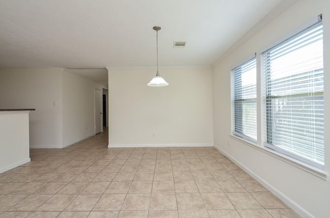 15330 Keystone Bend Ln, House other with 3 bedrooms, 2 bathrooms and 2 parking in Cypress TX | Image 7