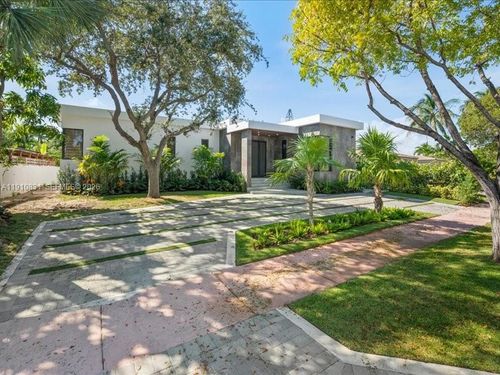 270 N Shore Dr, Miami Beach, FL, 33141-2426 | Card Image