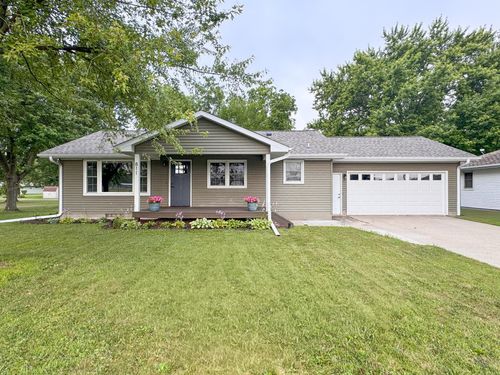 811 8th St, Gaylord, MN, 55334-4451 | Card Image