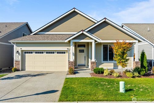 637 Maggee St Se, Lacey, WA, 98513-7758 | Card Image