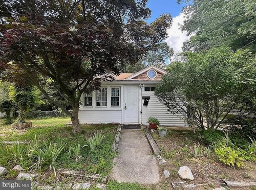 1500 Oak St, Pine Hill, NJ, 08021-6445 | Card Image