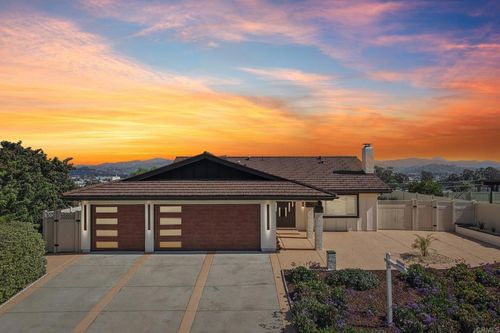 473 Dewane Dr, El Cajon, CA, 92020-2921 | Card Image