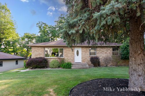 1766 Glenvale Dr, Wyoming, MI, 49519-6530 | Card Image