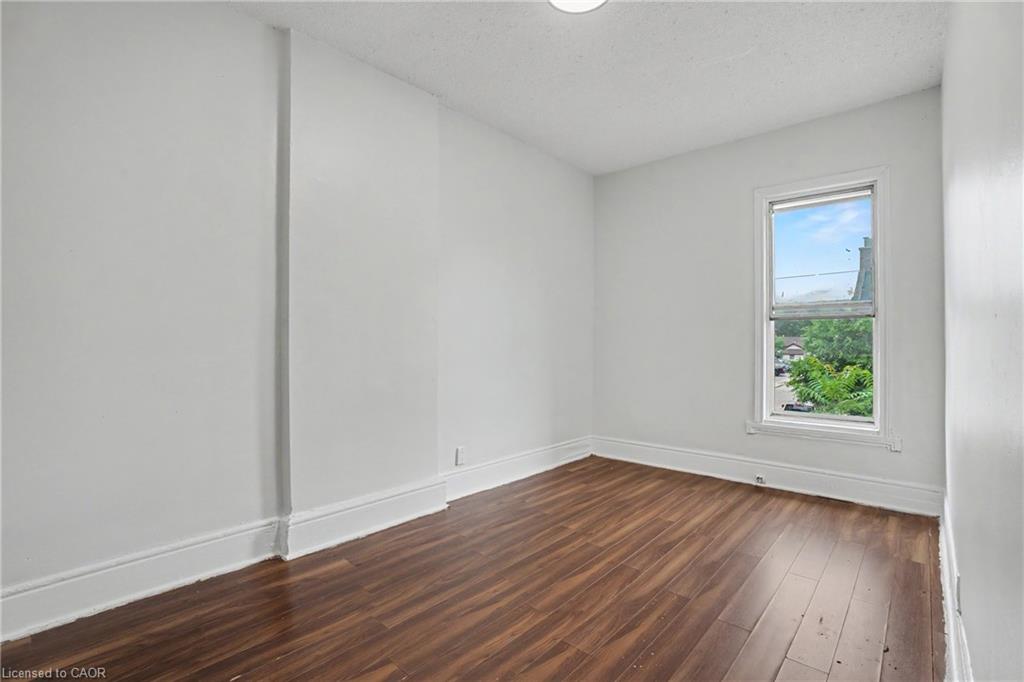 Residential in Hamilton 3