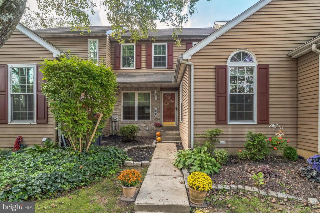 Aspen Way, Schwenksville, PA 19473
