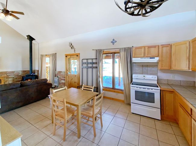 321 Neal Ave, House other with 2 bedrooms, 2 bathrooms and null parking in Eagle Nest NM | Image 5
