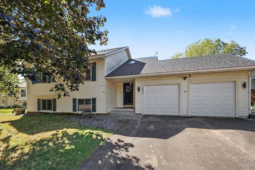 7850 Grinnell Ct E, Lakeville, MN, 55044-9054 | Card Image