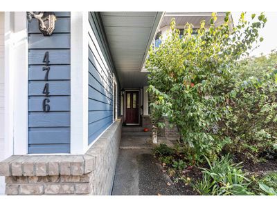 4746 215b St, House other with 4 bedrooms, 2 bathrooms and 4 parking in Langley BC | Image 2