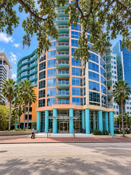 1109-322 E Central Blvd, ORLANDO, FL, 32801-4329 | Card Image