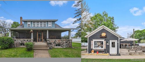 120 W Adams St, Caro, MI, 48723-1704 | Card Image