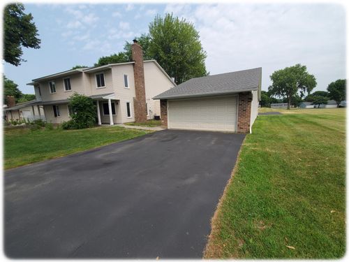 9358 Ranchview Ln N, Maple Grove, MN, 55369-4472 | Card Image