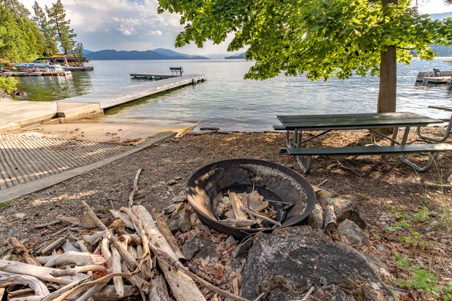 Shelter Bay Estates Picnic Area | Image 44