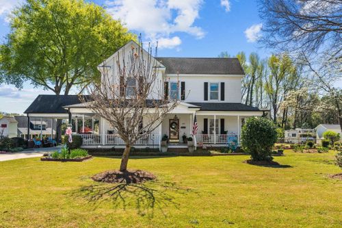 407 Old Post Road, Erwin, NC, 28339 | Card Image