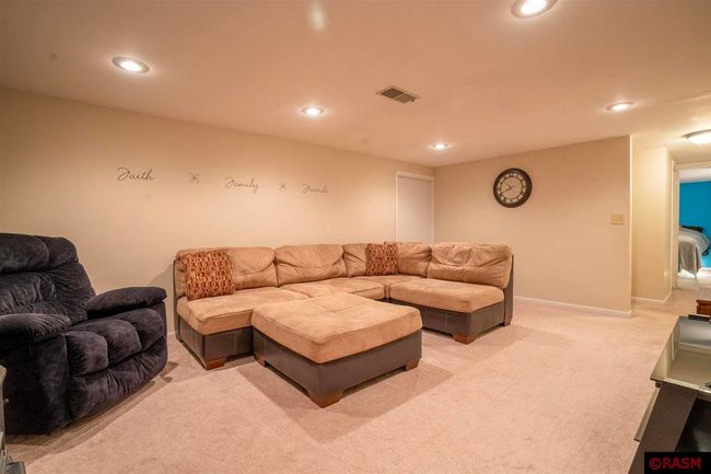 1419 Southridge Rd, House other with 3 bedrooms, 3 bathrooms and null parking in New Ulm MN | Image 16