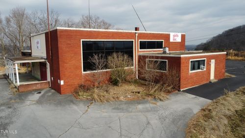 227 Library Ln, Johnson City, TN, 37601-4870 | Card Image