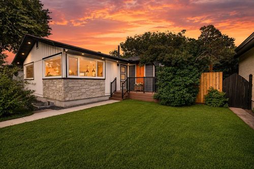 9512 Academy Dr Se, Calgary, AB, T2J1A7 | Card Image