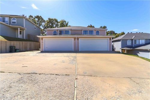 2915 E Sterling Ct, Fayetteville, AR, 72703-4513 | Card Image