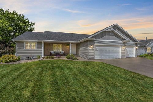 W6432 Rocky Mountain Drive, Greenville, WI, 54942 | Card Image