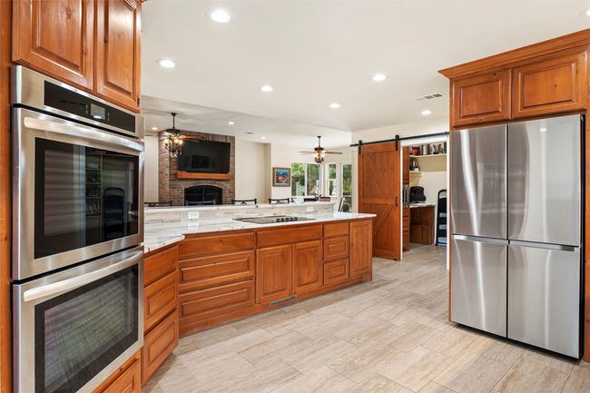 SS Full Double Ovens perfect for the chef | Image 7