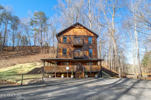 740 Bear Hollow Way, Sevierville, TN, 37876-2483 | Card Image