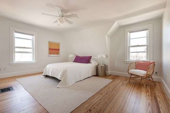 2 - 9 Charnwood Rd, Condo with 4 bedrooms, 2 bathrooms and 2 parking in Somerville MA | Image 18