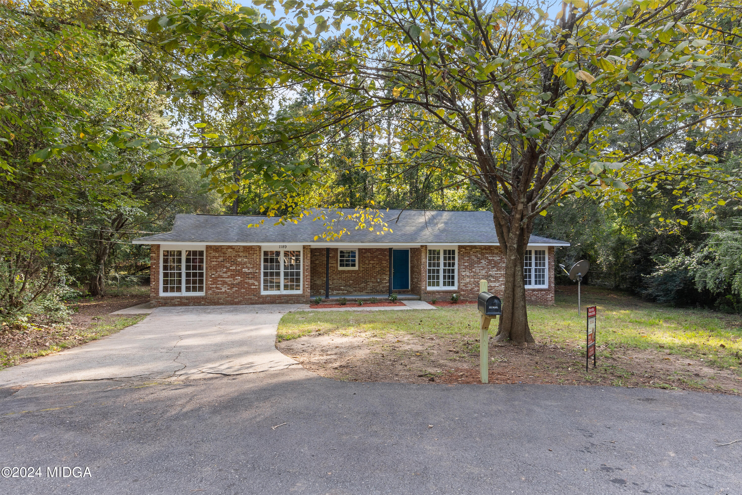 Runnymede Ln, Macon, GA 31220