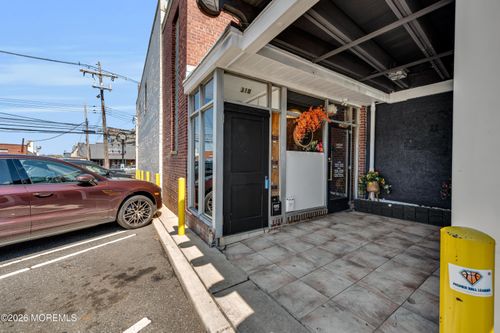 2-31 W Front St, Red Bank, NJ, 07701-1681 | Card Image