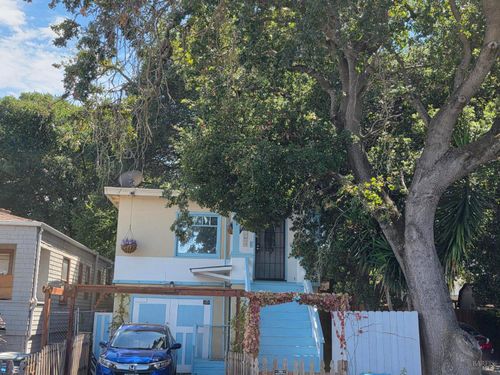 1217 Florida St, Vallejo, CA, 94590-5028 | Card Image