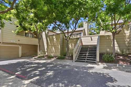 3109 Heather Ridge Dr, San Jose, CA, 95136-3713 | Card Image