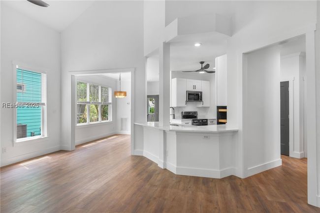 1003 10 Th St, House other with 3 bedrooms, 3 bathrooms and null parking in Port Royal SC | Image 5