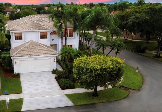 2899 Sw 181st Ave, House other with 4 bedrooms, 2 bathrooms and null parking in Miramar FL | Image 1