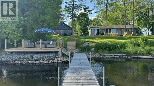 411 Jocko Point Rd, North Bay, ON, P1B8G5 | Card Image