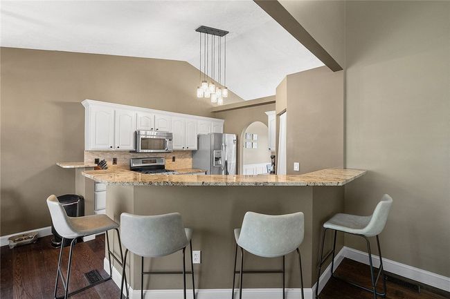 401 Schomburg Ct, House other with 4 bedrooms, 3 bathrooms and 2 parking in Cranberry Twp PA | Image 12