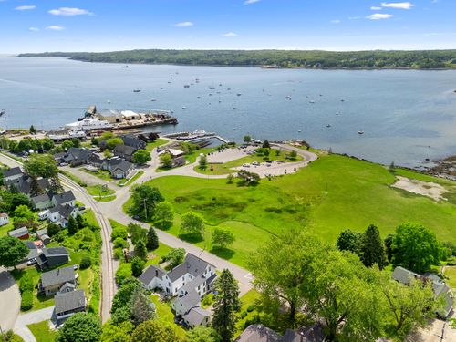 5052 Mechanic Street, Rockland, ME, 04841 | Card Image