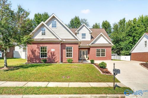 8812 Belle Mor Dr Nw, Madison, AL, 35757-6727 | Card Image