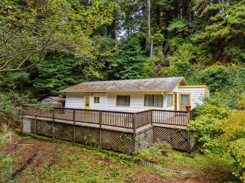 7382 Berta Rd, Eureka, CA, 95503-9658 | Card Image