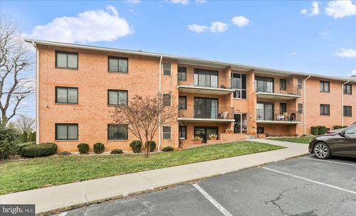 apt-3-1745 Edgewood Hill Cir, HAGERSTOWN, MD, 21740-3333 | Card Image
