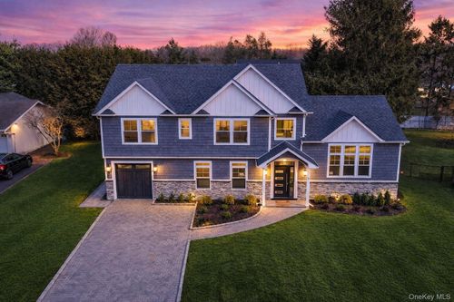 6 Adrienne Dr, Old Bethpage, NY, 11804-1204 | Card Image