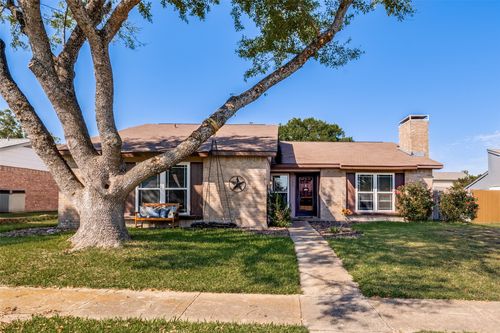 1103 Elk Grove Dr, Richardson, TX, 75081-3111 | Card Image