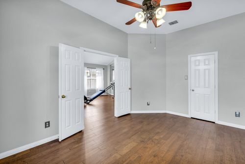 1065 Springhill Dr, Saginaw, TX, 76179-3466 | Card Image