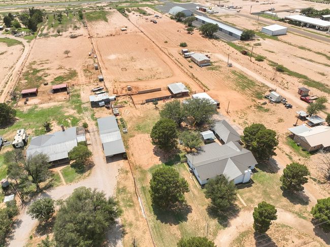 2421 State Highway 137, House other with 4 bedrooms, 3 bathrooms and 4 parking in Lenorah TX | Image 73