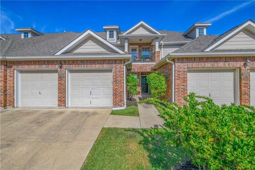 1720 Heath Dr, College Station, TX, 77845-8639 | Card Image